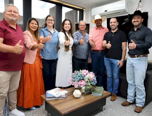 REUNIÃO DISCUTE MELHORIAS PARA ELDORADO COM PRESENÇA DE VEREADORES E LIDERANÇAS MUNICIPAIS