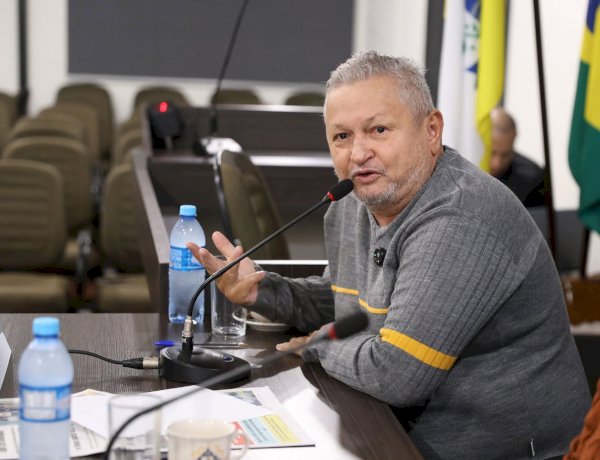 VEREADOR TENENTE CRITICA SANESUL E DEFENDE AUDIÊNCIA PÚBLICA SOBRE ABASTECIMENTO EM ELDORADO