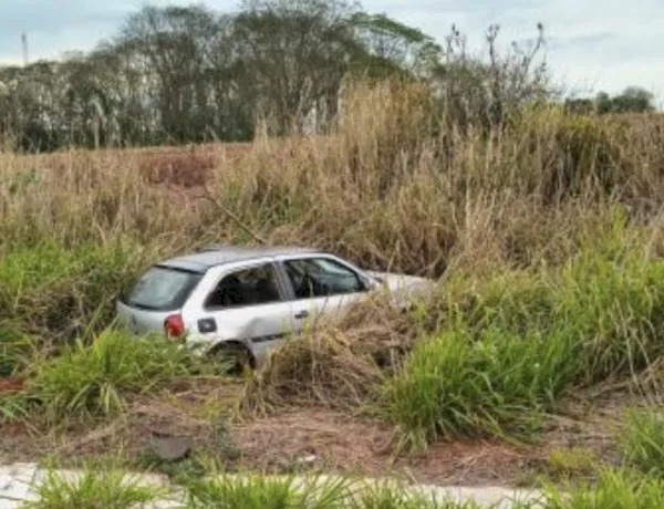 MOTORISTA EMBRIAGADO ATROPELA TRÊS CICLISTAS NA SAÍDA PARA PORTO MORUMBI E É PRESO EM FLAGRANTE EM ELDORADO