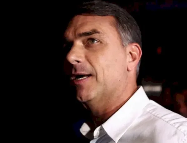 LEVANTAMENTO APONTA 106 URNAS SEM VOTOS PARA FLÁVIO BOLSONARO NO SEGUNDO TURNO